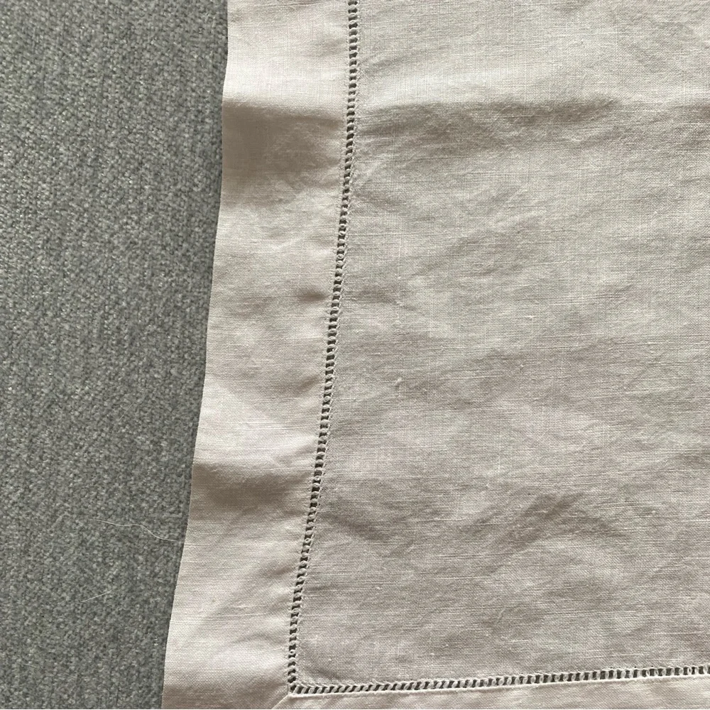 Vintage White Cotton/Linen Blend Handkerchief - Picture 5 of 9